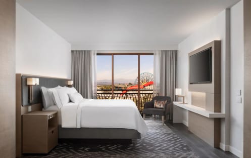 Park View, 1 Bedroom Suite, 1 King, Sofa Bed